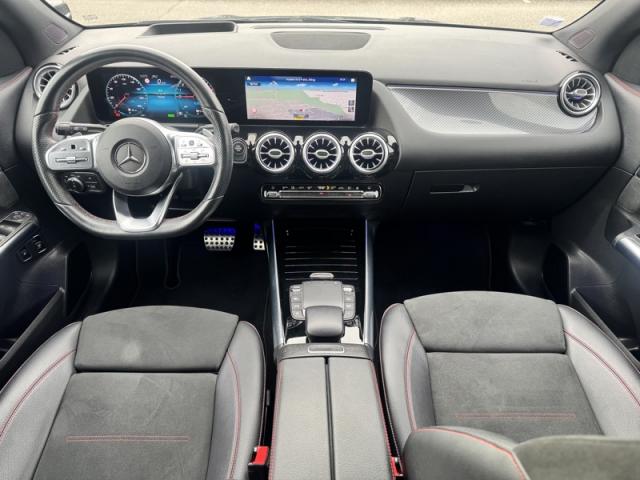 Mercedes Benz Gla image 8
