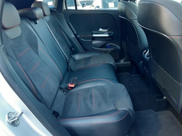 Mercedes Benz Gla image 6