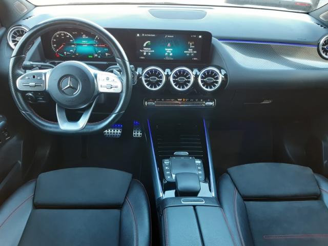 Mercedes Benz Gla image 9