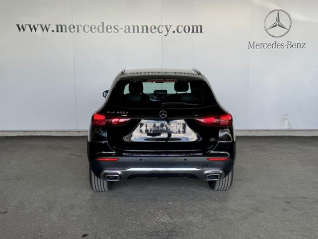 Mercedes Benz Gla image 2