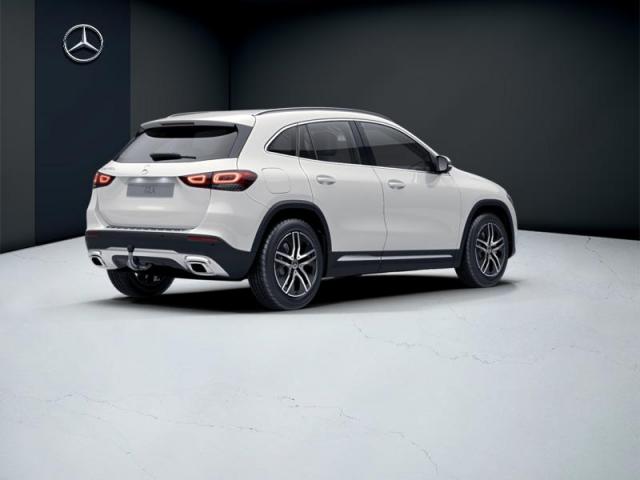 Mercedes Benz Gla image 7
