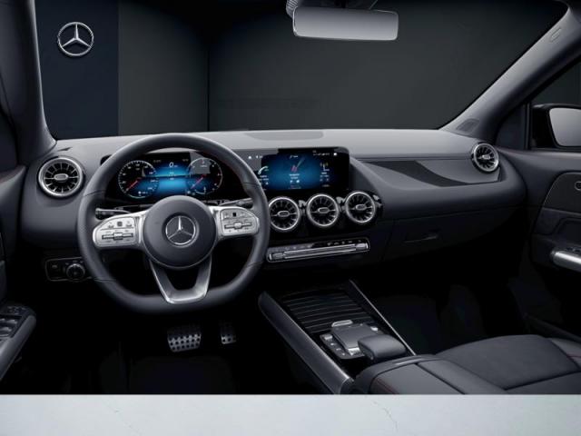 Mercedes Benz Gla image 2