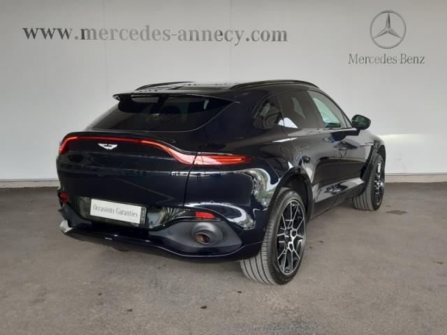 Aston Martin Dbx image 7