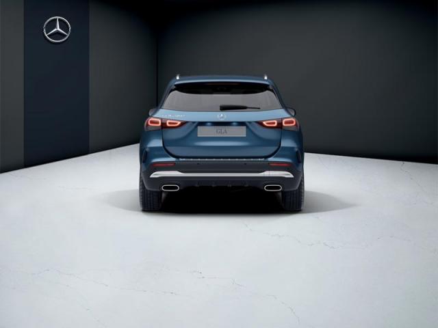 Mercedes Benz Gla image 7
