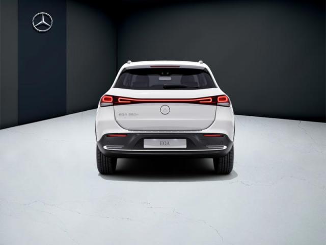 Mercedes Benz Eqa image 4