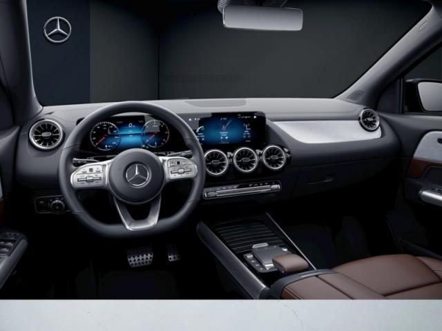 Mercedes Benz Gla image 2