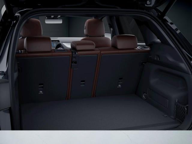 Mercedes Benz Gla image 3