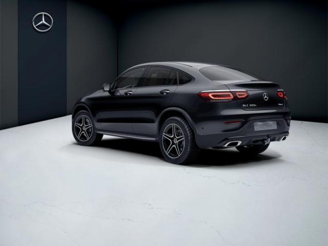 Mercedes Benz Glc image 9