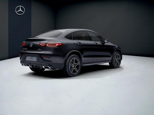 Mercedes Benz Glc image 2