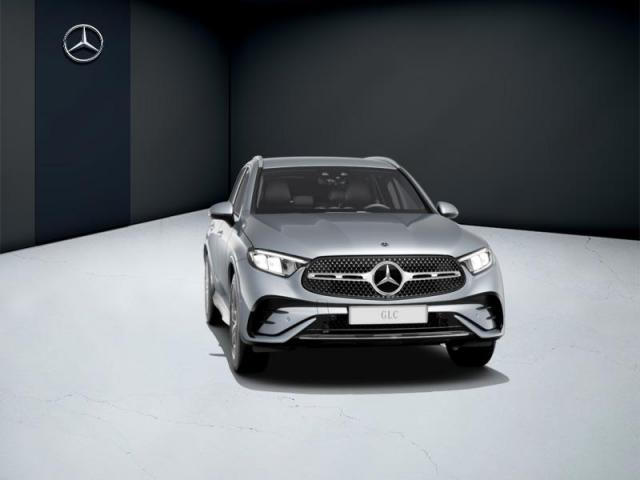 Mercedes Benz Glc image 9