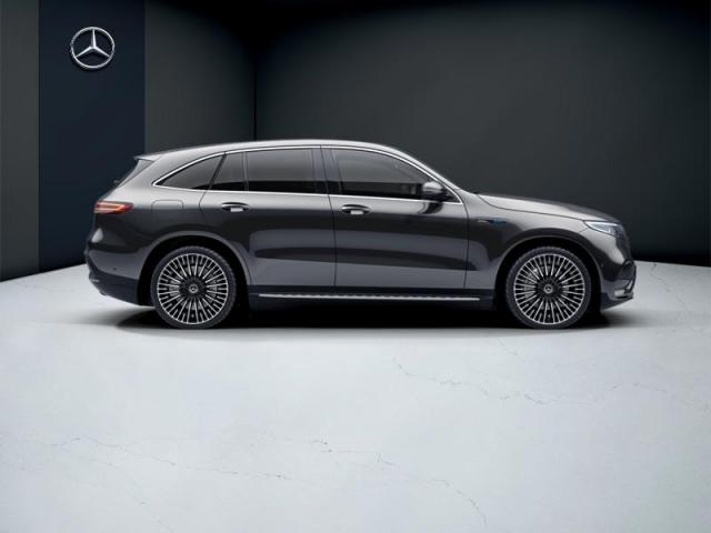 Mercedes Benz Eqc image 9