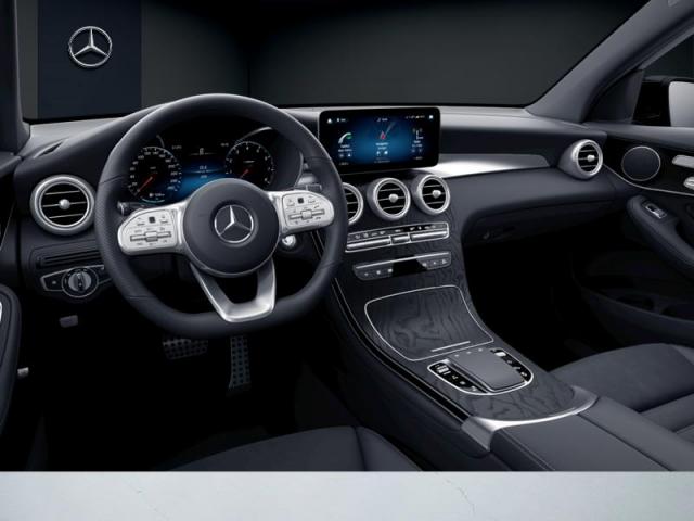 Mercedes Benz Glc image 9