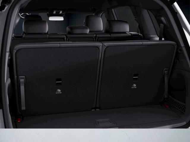 Mercedes Benz Eqb image 2
