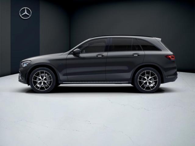 Mercedes Benz Glc image 9