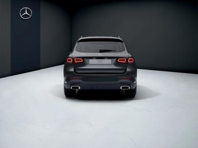 Mercedes Benz Glc image 2
