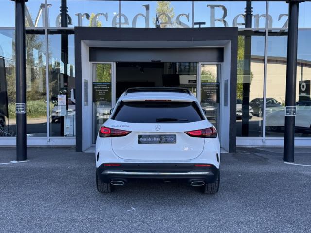Mercedes Benz Gla image 1