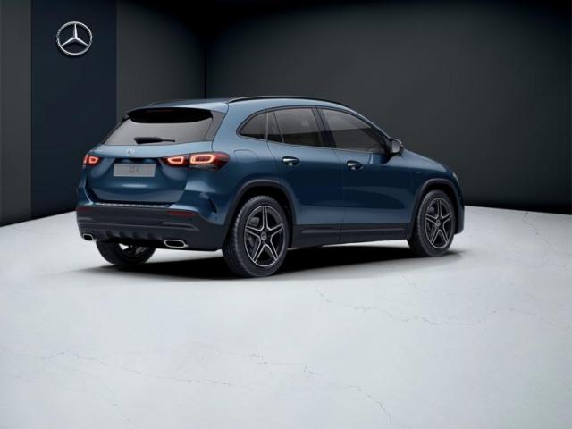 Mercedes Benz Gla image 5
