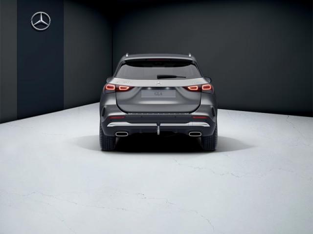 Mercedes Benz Gla image 9