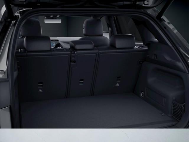 Mercedes Benz Gla image 8