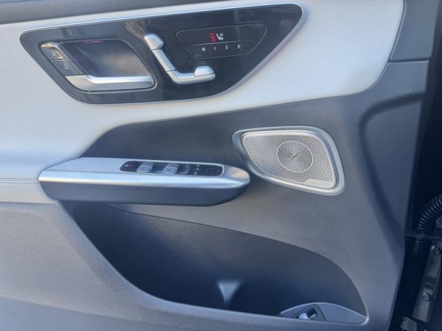 Mercedes Benz Glc image 2