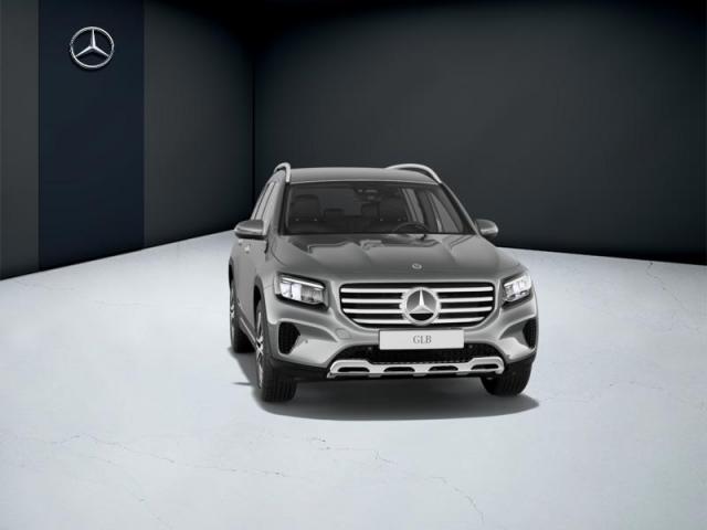 Mercedes Benz Glb image 3
