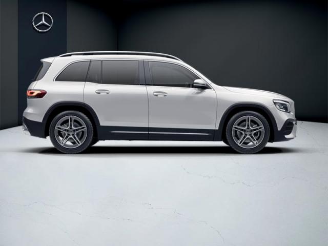 Mercedes Benz Glb image 6