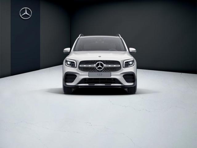 Mercedes Benz Glb image 2