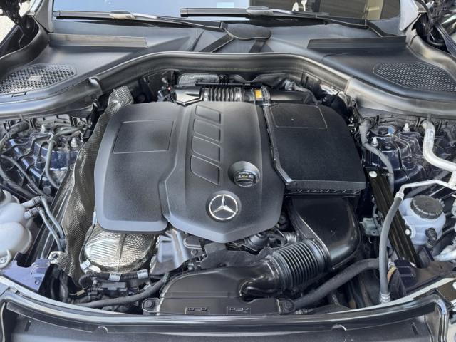 Mercedes Benz Glc image 1