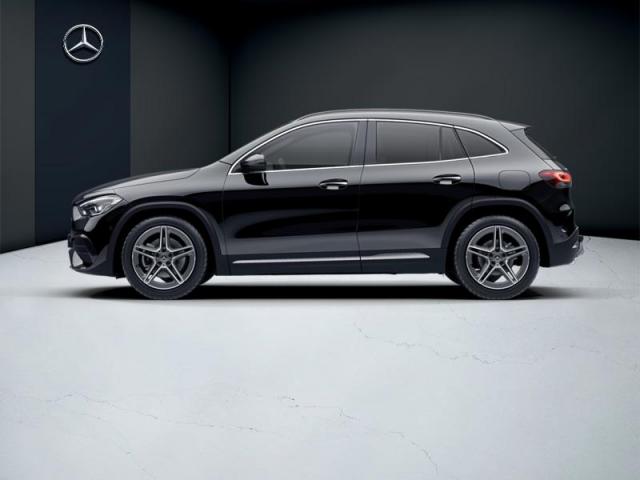 Mercedes Benz Gla image 8