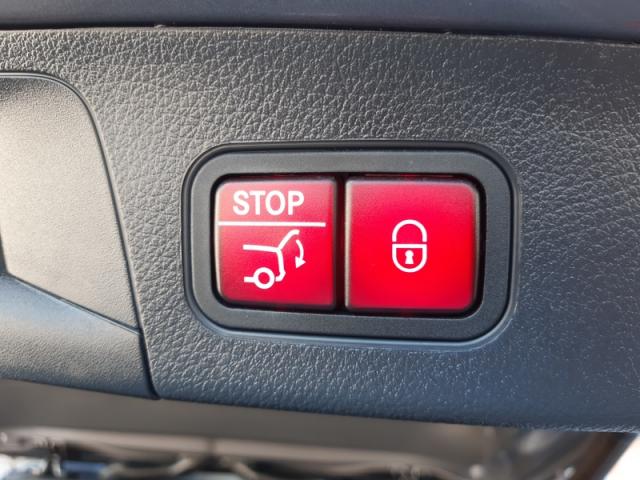 Mercedes Benz Eqa image 2