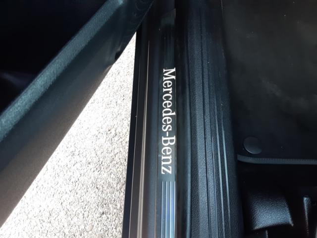 Mercedes Benz Glb image 8