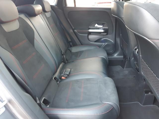 Mercedes Benz Gla image 4