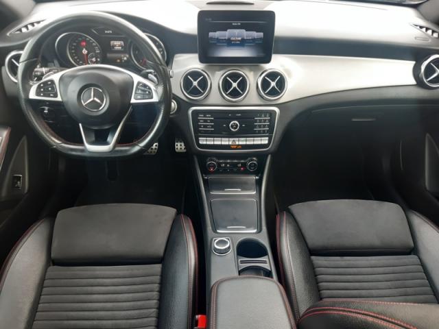 Mercedes Benz Gla image 1