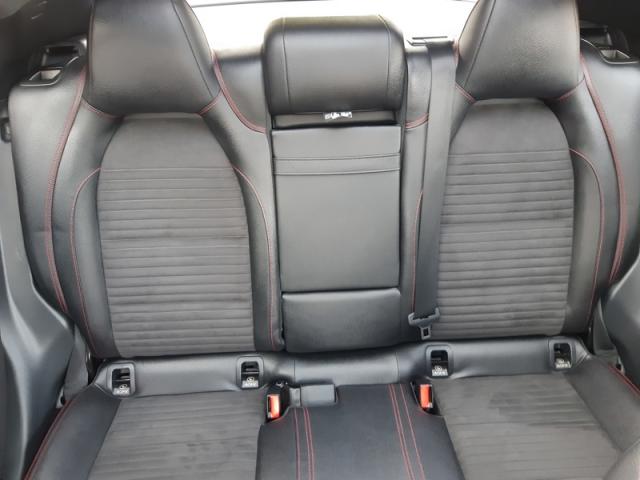 Mercedes Benz Gla image 3