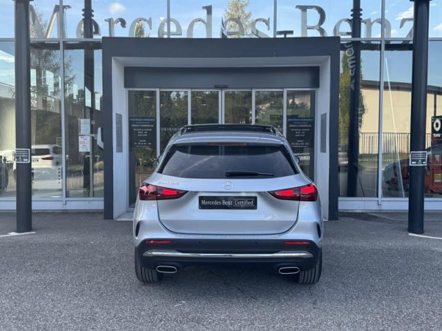 Mercedes Benz Gla image 8