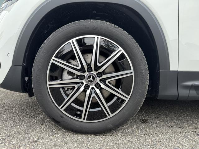 Mercedes Benz Eqb image 8