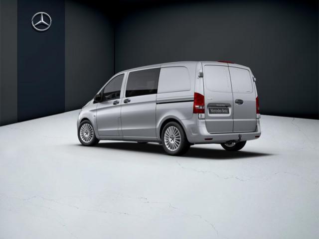 Mercedes Benz Vito image 3