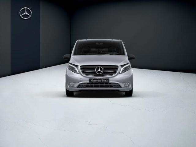 Mercedes Benz Vito image 2