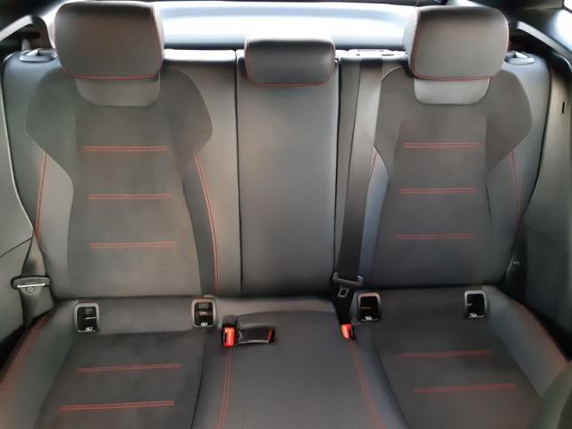 Mercedes Benz Gla image 7