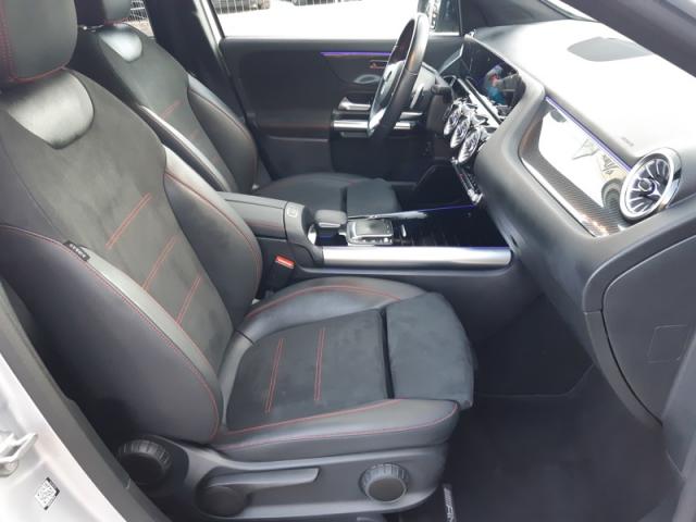 Mercedes Benz Gla image 8