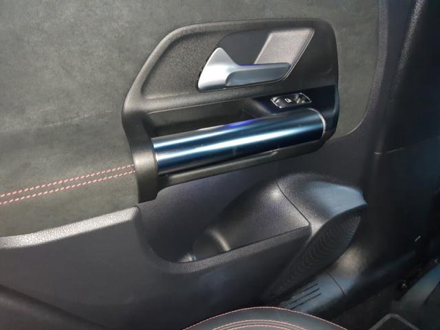 Mercedes Benz Gla image 6