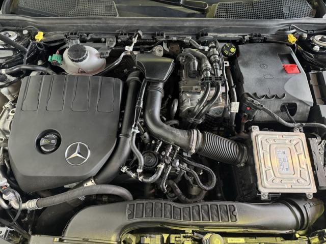Mercedes Benz Cla image 4