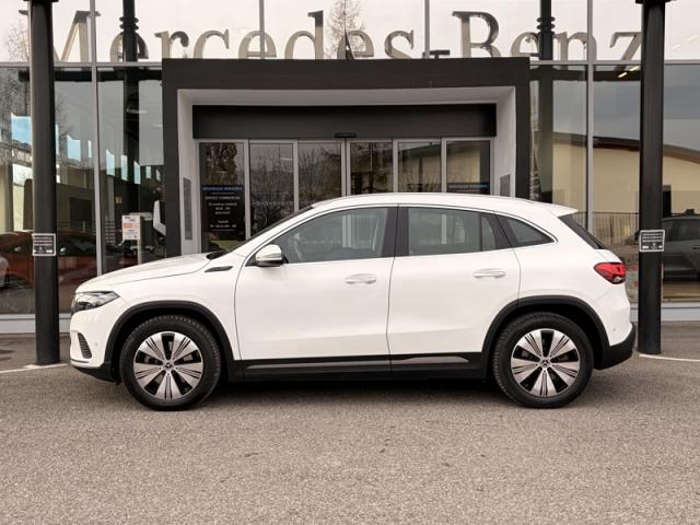 Mercedes Benz Eqa image 6