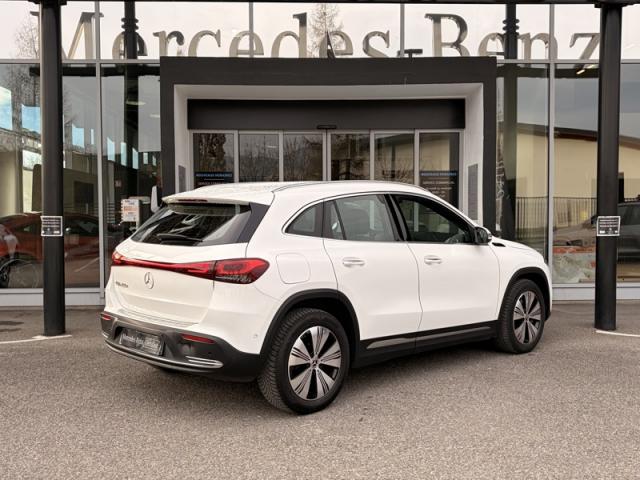 Mercedes Benz Eqa image 4