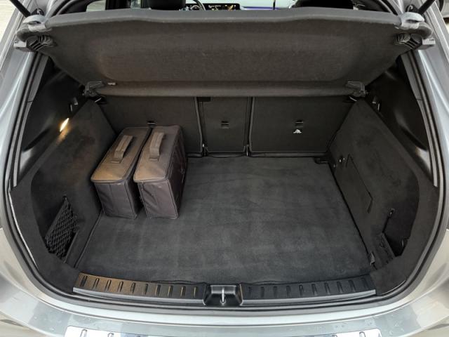 Mercedes Benz Gla image 1