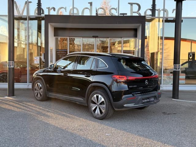 Mercedes Benz Eqa image 8