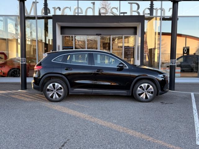 Mercedes Benz Eqa image 5