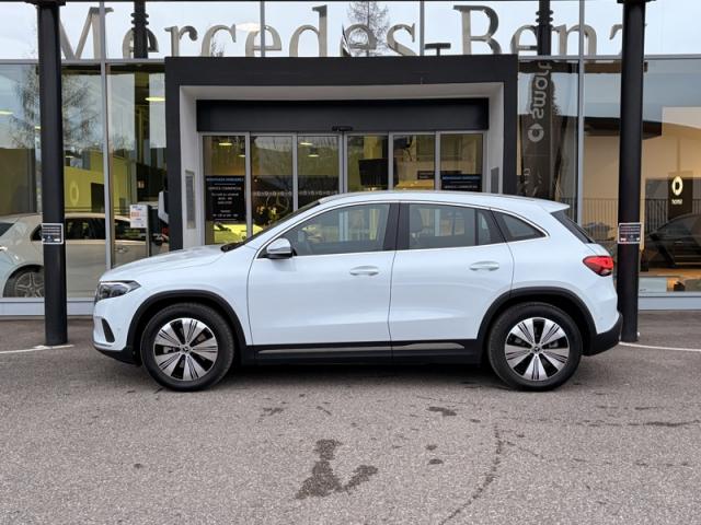 Mercedes Benz Eqa image 2