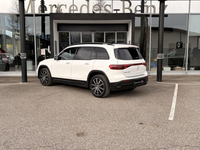 Mercedes Benz Eqb image 7