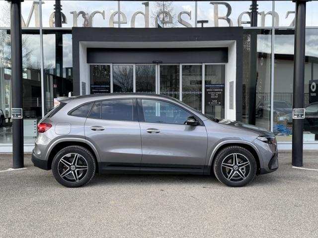 Mercedes Benz Eqa image 4